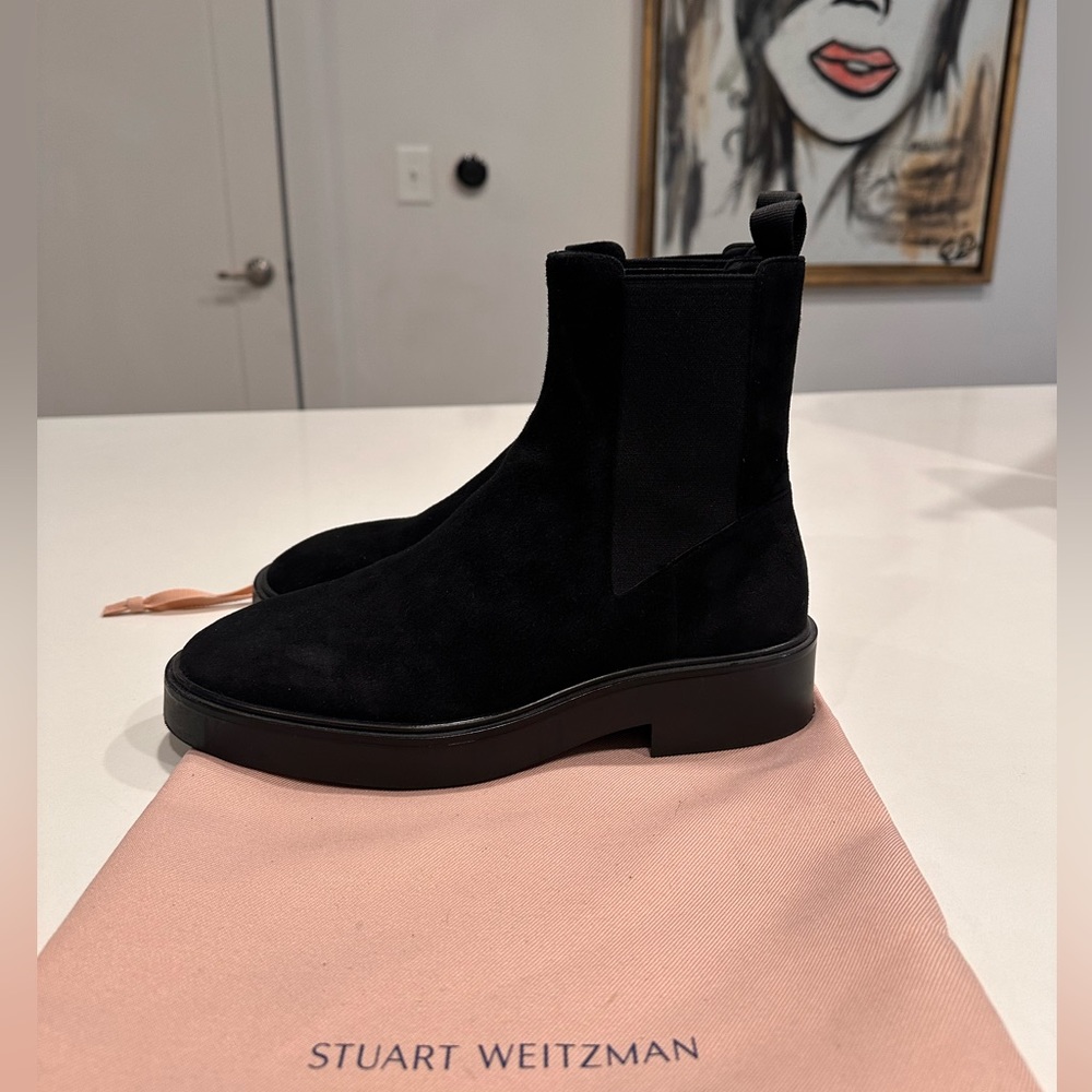 Stuart Whitman Henley Suede Boots in great condition - only worn a few times.